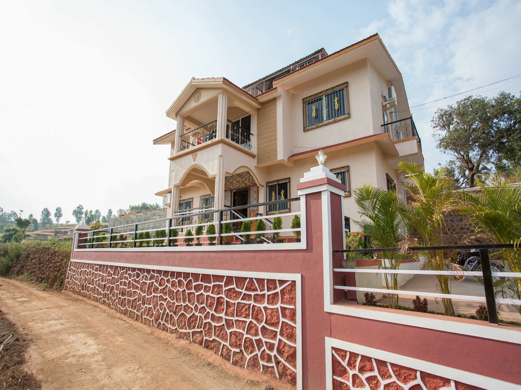 Shivanya Palace Mahābaleshwar Exterior foto